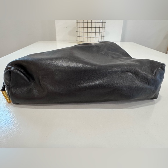 THE ROW Leather Angy Shoulder Bag in Black - Picture 15 of 16